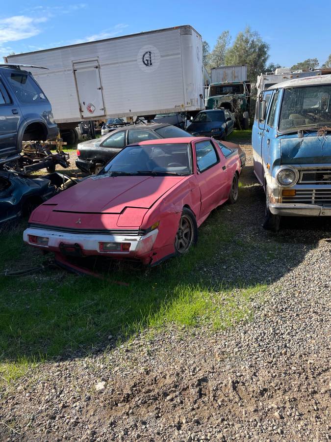 Mitsubishi-starion-1987-red-4