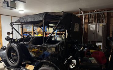 Model-t-ford-1915-black-8