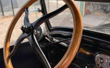 Model-t-ford-roadster-1927-2