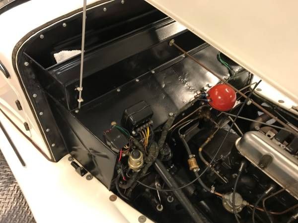 Morgan-Other-1961-Old-English-White-Red-22