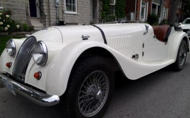 Morgan-Plus-4-1957-White-Brown-1