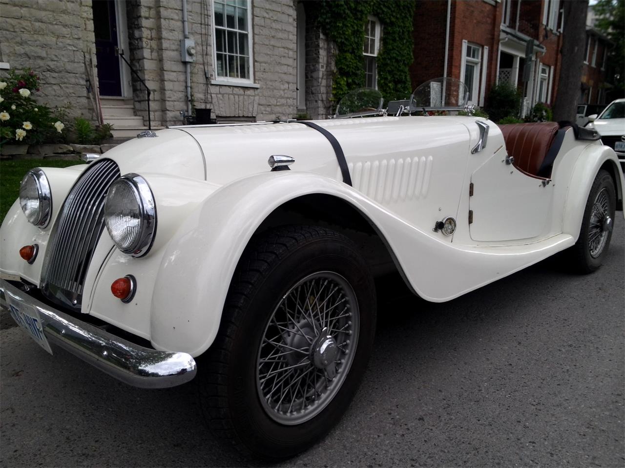 Morgan-Plus-4-1957-White-Brown-1