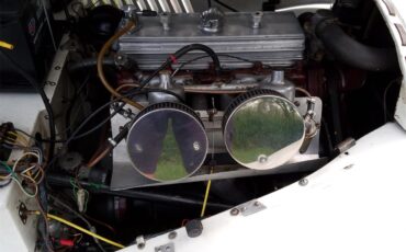Morgan-Plus-4-1957-White-Brown-12
