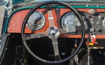 Morgan-Plus-4-1965-Green-Black-13