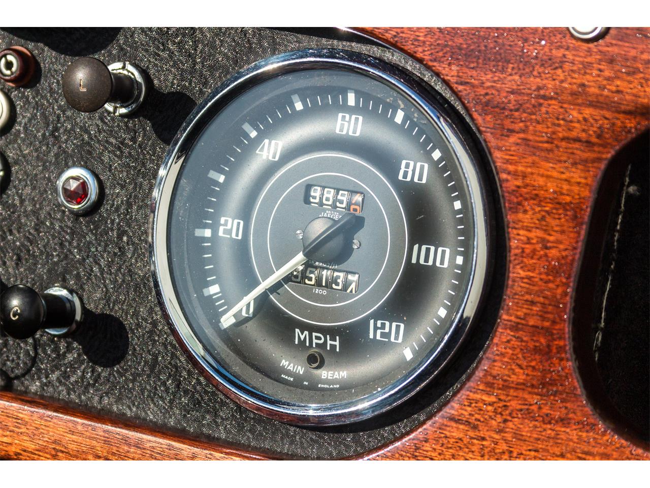 Morgan-Plus-4-1965-Green-Black-15