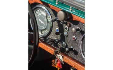 Morgan-Plus-4-1965-Green-Black-16
