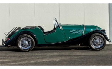 Morgan-Plus-4-1965-Green-Black