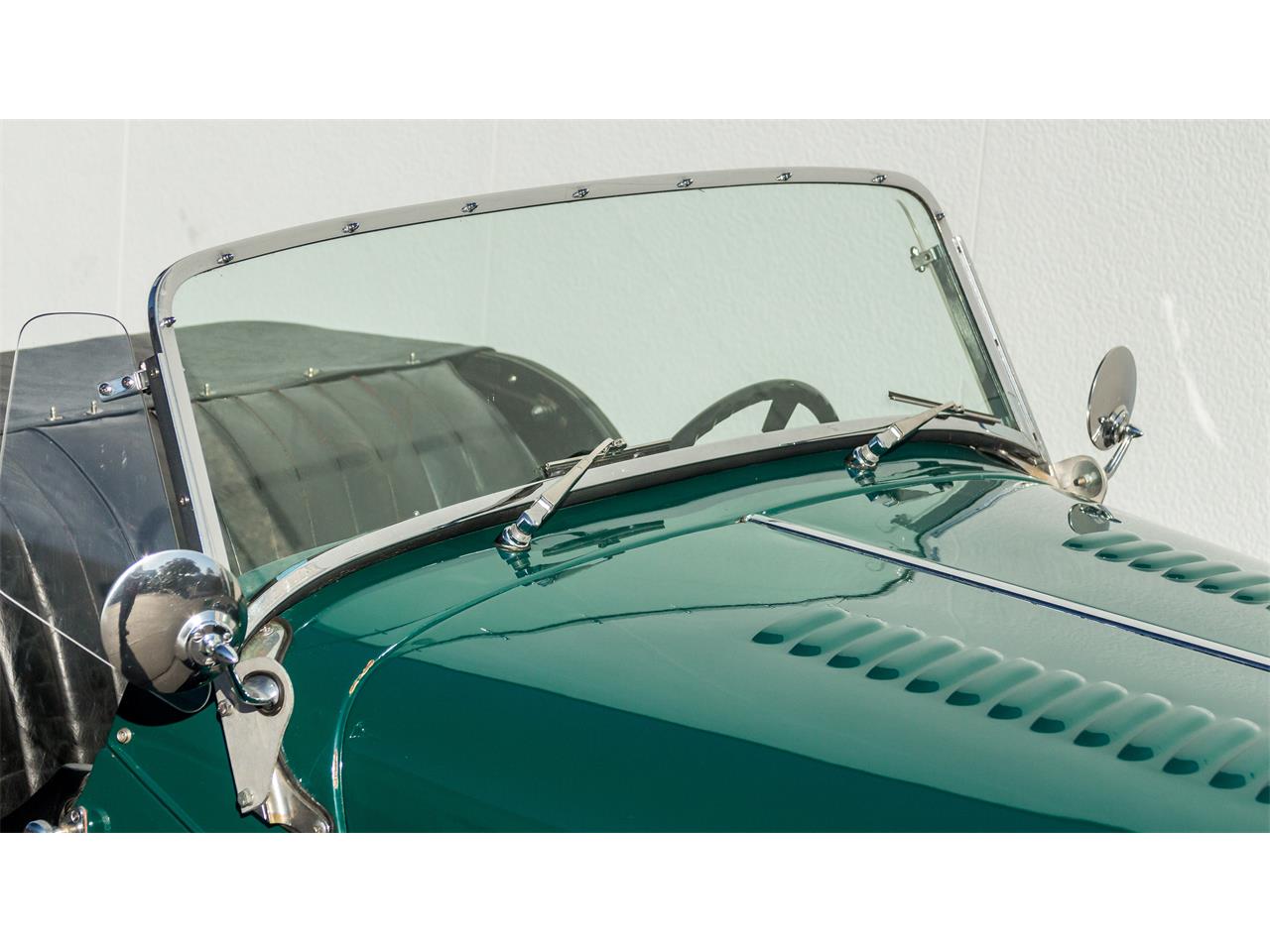 Morgan-Plus-4-1965-Green-Black-5