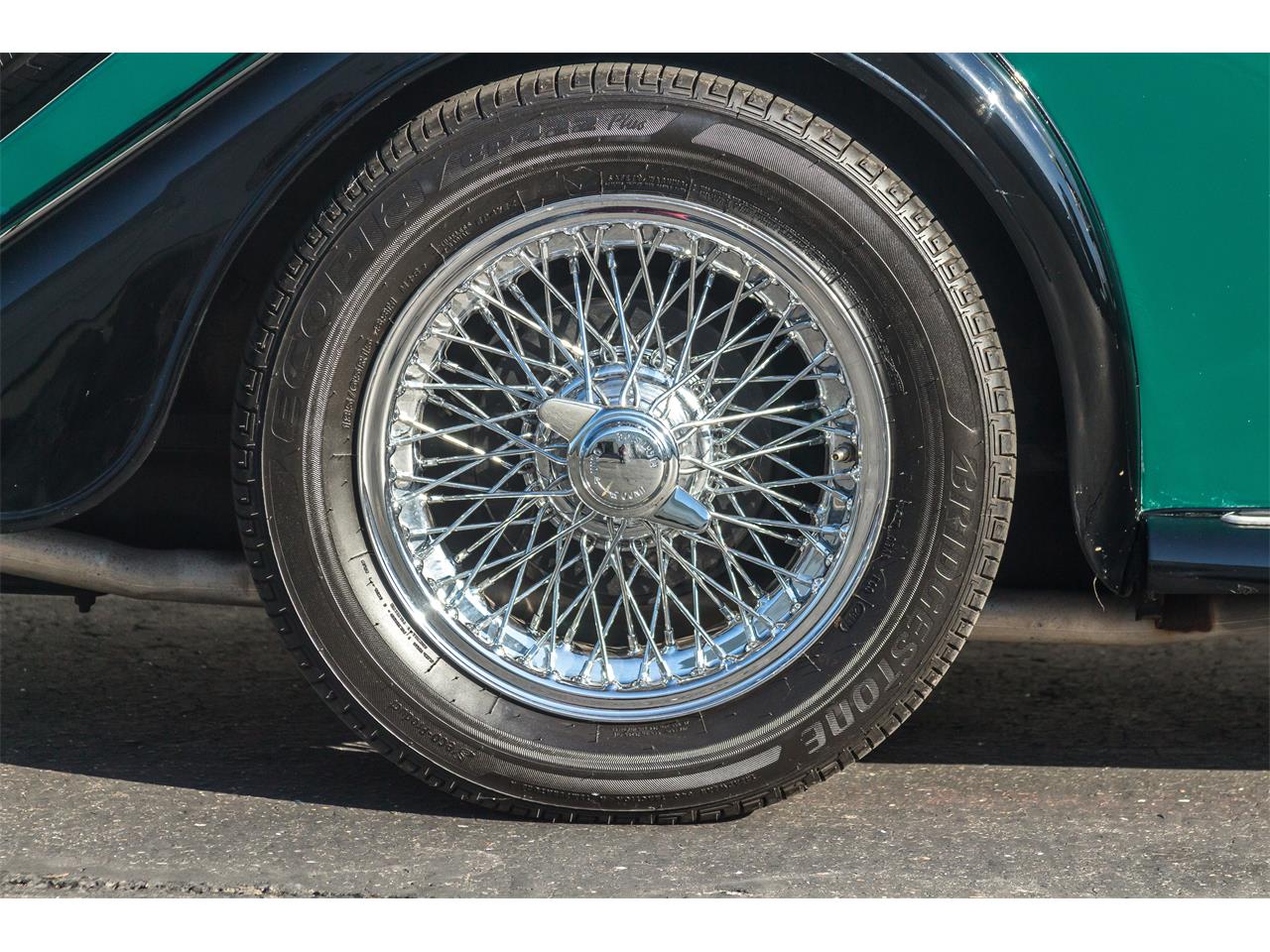 Morgan-Plus-4-1965-Green-Black-6