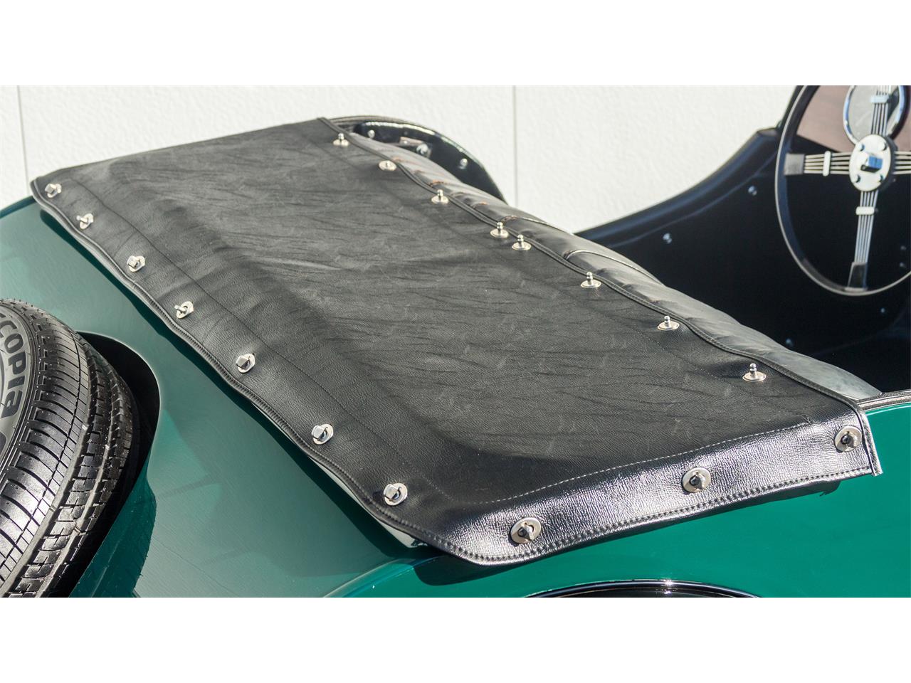 Morgan-Plus-4-1965-Green-Black-7