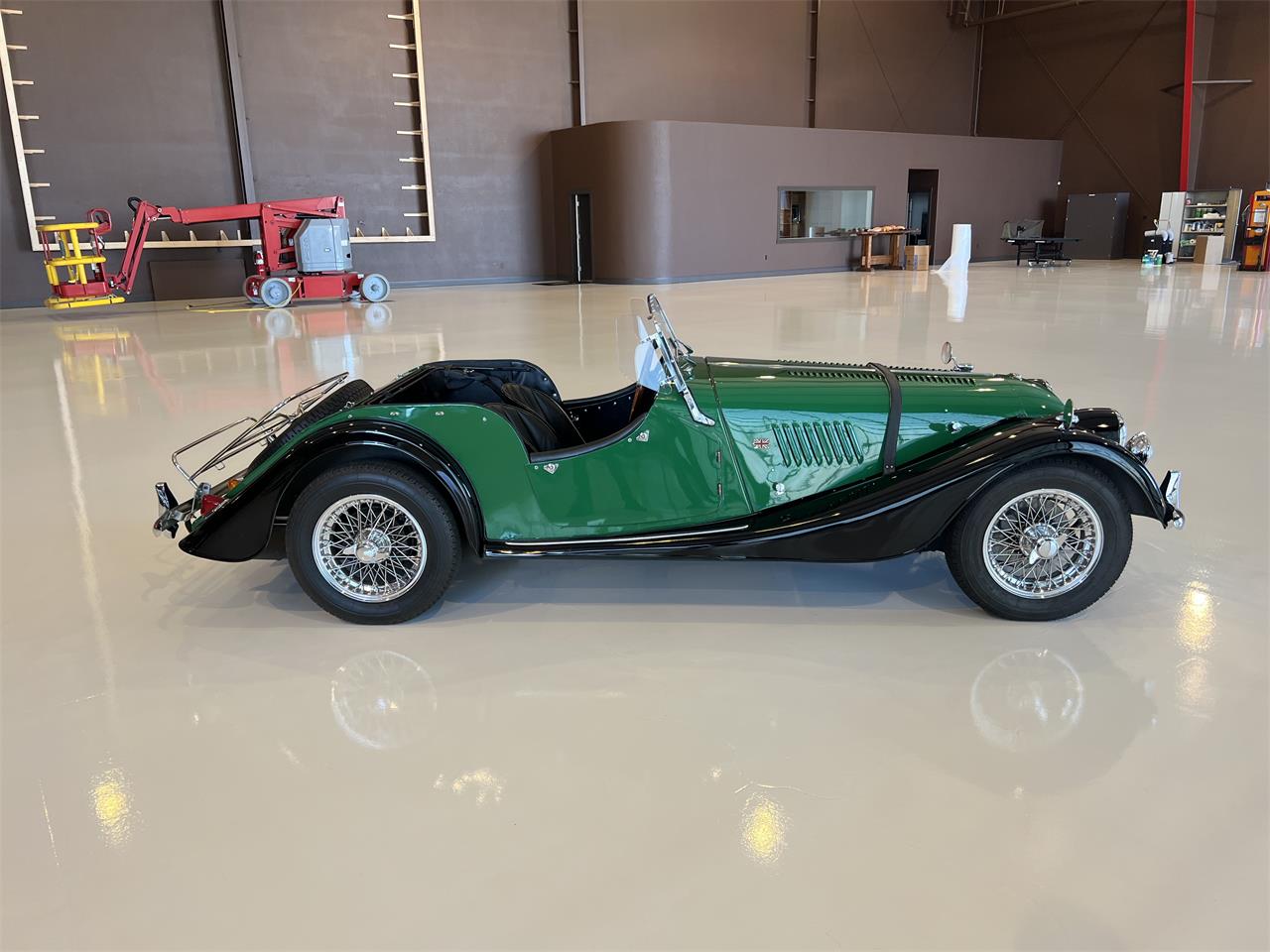 Morgan-Roadster-1964-Green-Black-1