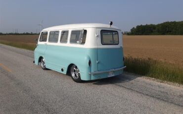 Morris-Commercial-j2-1959-White-Torquise-Tan-and-white-2