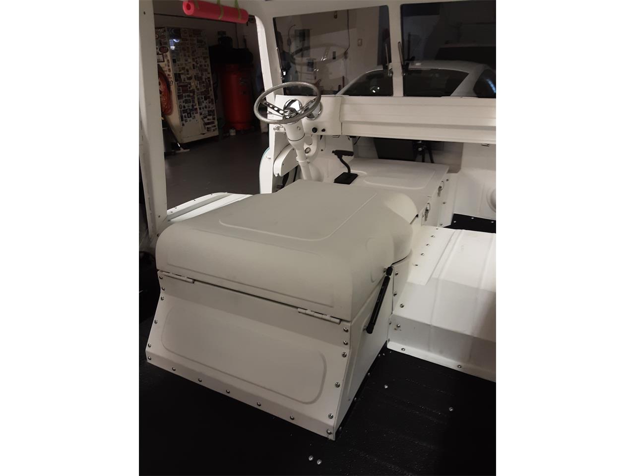 Morris-Commercial-j2-1959-White-Torquise-Tan-and-white-27
