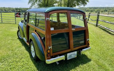Morris-Minor-1000-2dr-traveler-1961-Green-Tan-11