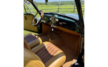 Morris-Minor-1000-2dr-traveler-1961-Green-Tan-14