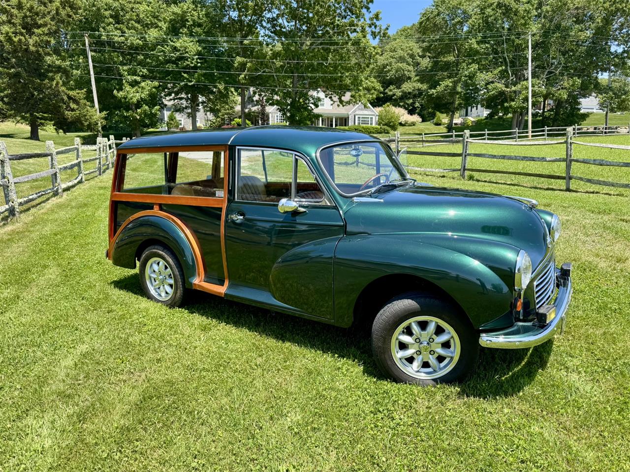 Morris-Minor-1000-2dr-traveler-1961-Green-Tan-6