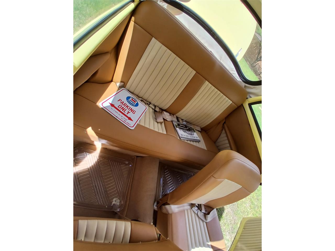 Morris-Minor-1967-Yellow-Tancream-3