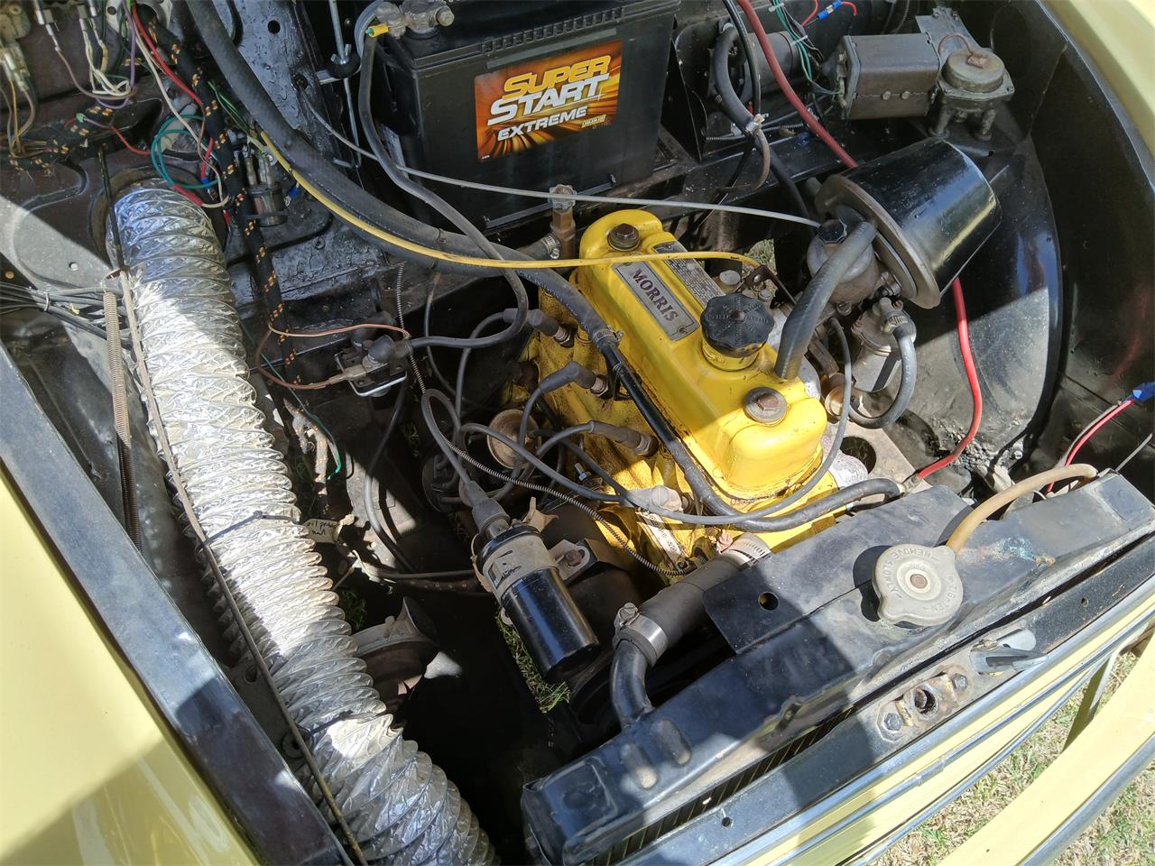 Morris-Minor-1967-Yellow-Tancream-7