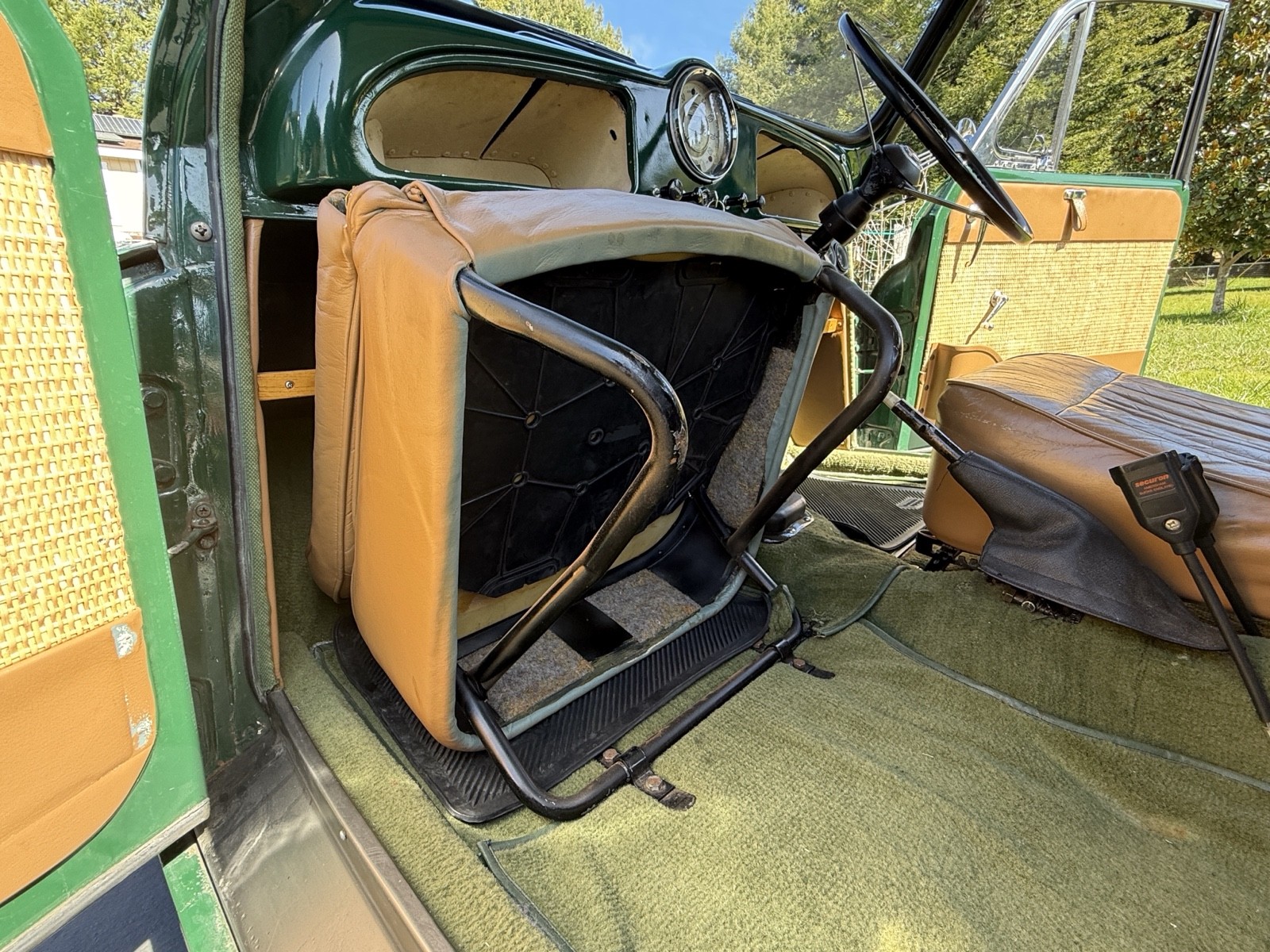 Morris-Minor-Traveller-1000-1962-39