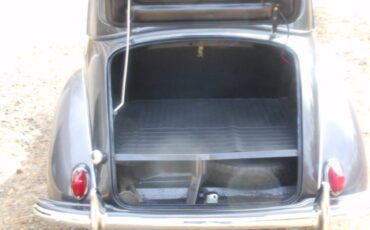Morris-minor-1000-1961-grey-5