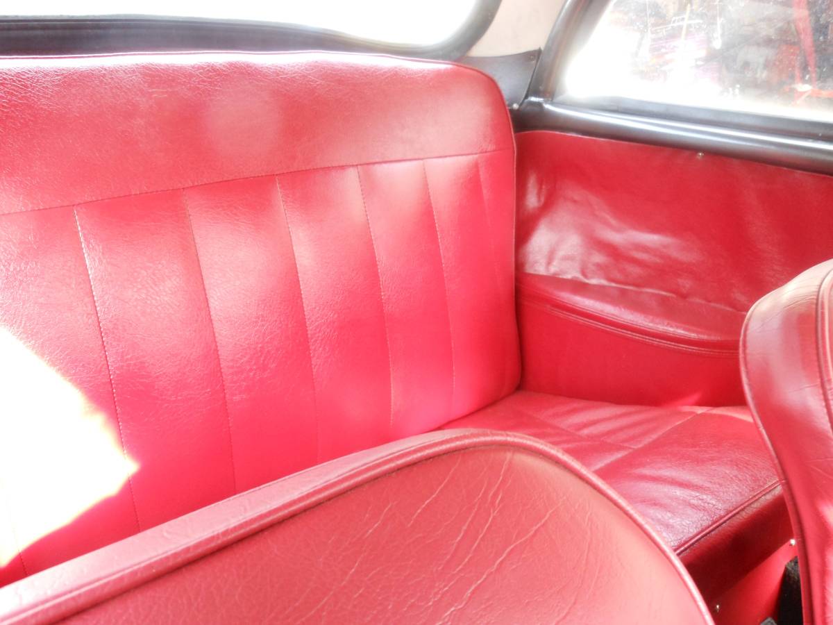 Morris-minor-1000-1961-grey-8