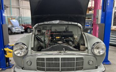 Morris-minor-1953-grey-2