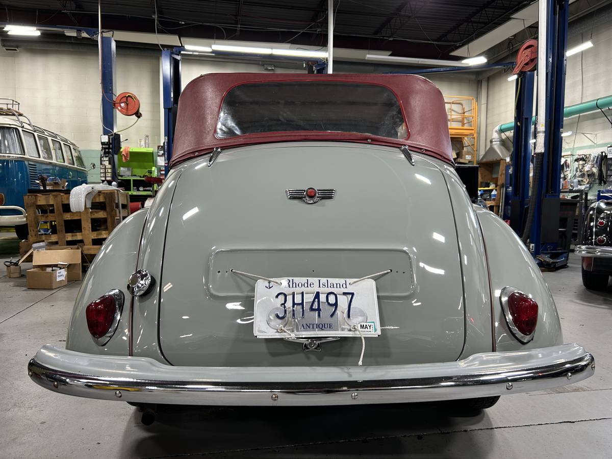 Morris-minor-1953-grey-6
