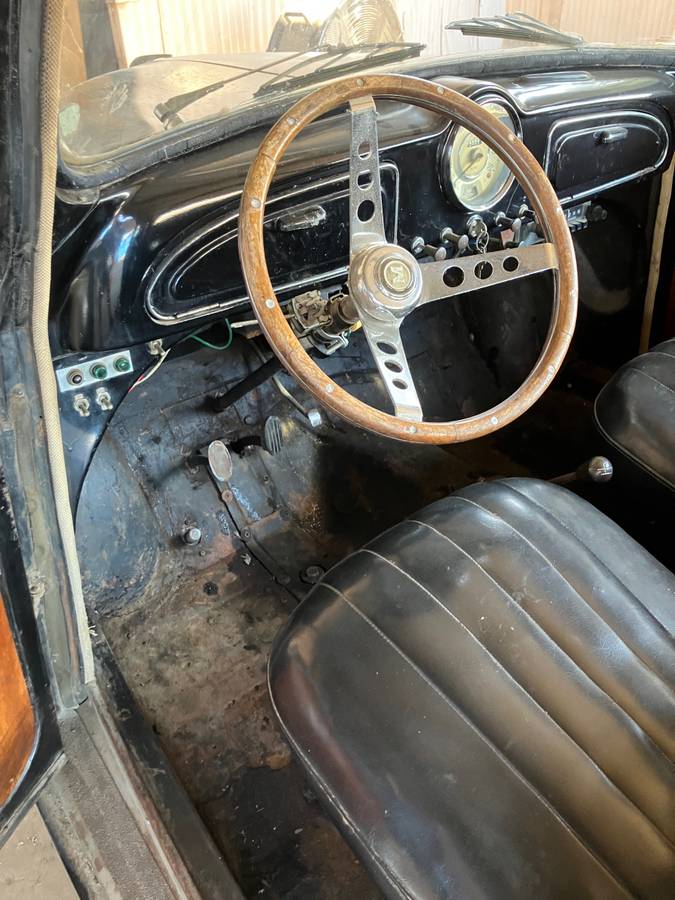 Morris-minor-convertable-1961-3