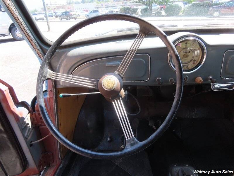 Morris-minor-traveler-1000-1960-blue-13