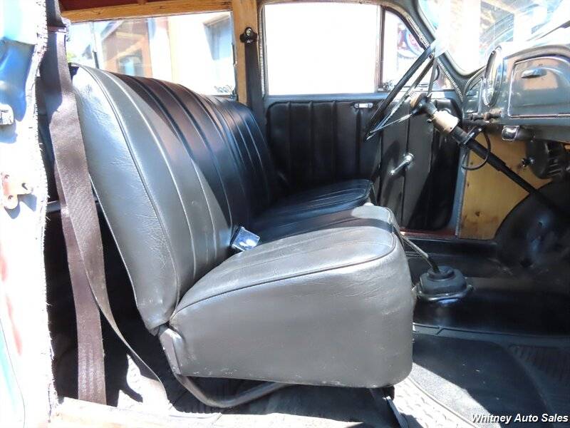 Morris-minor-traveler-1000-1960-blue-20