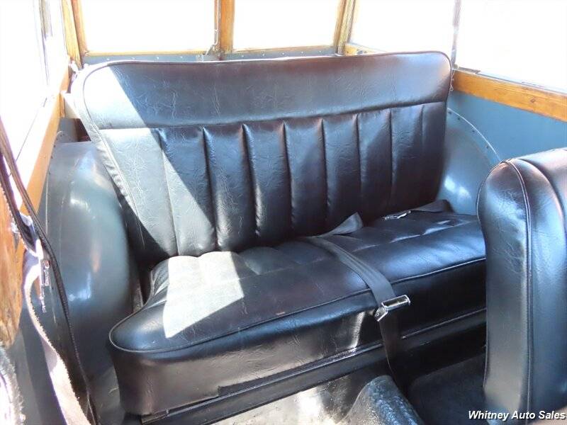 Morris-minor-traveler-1000-1960-blue-22