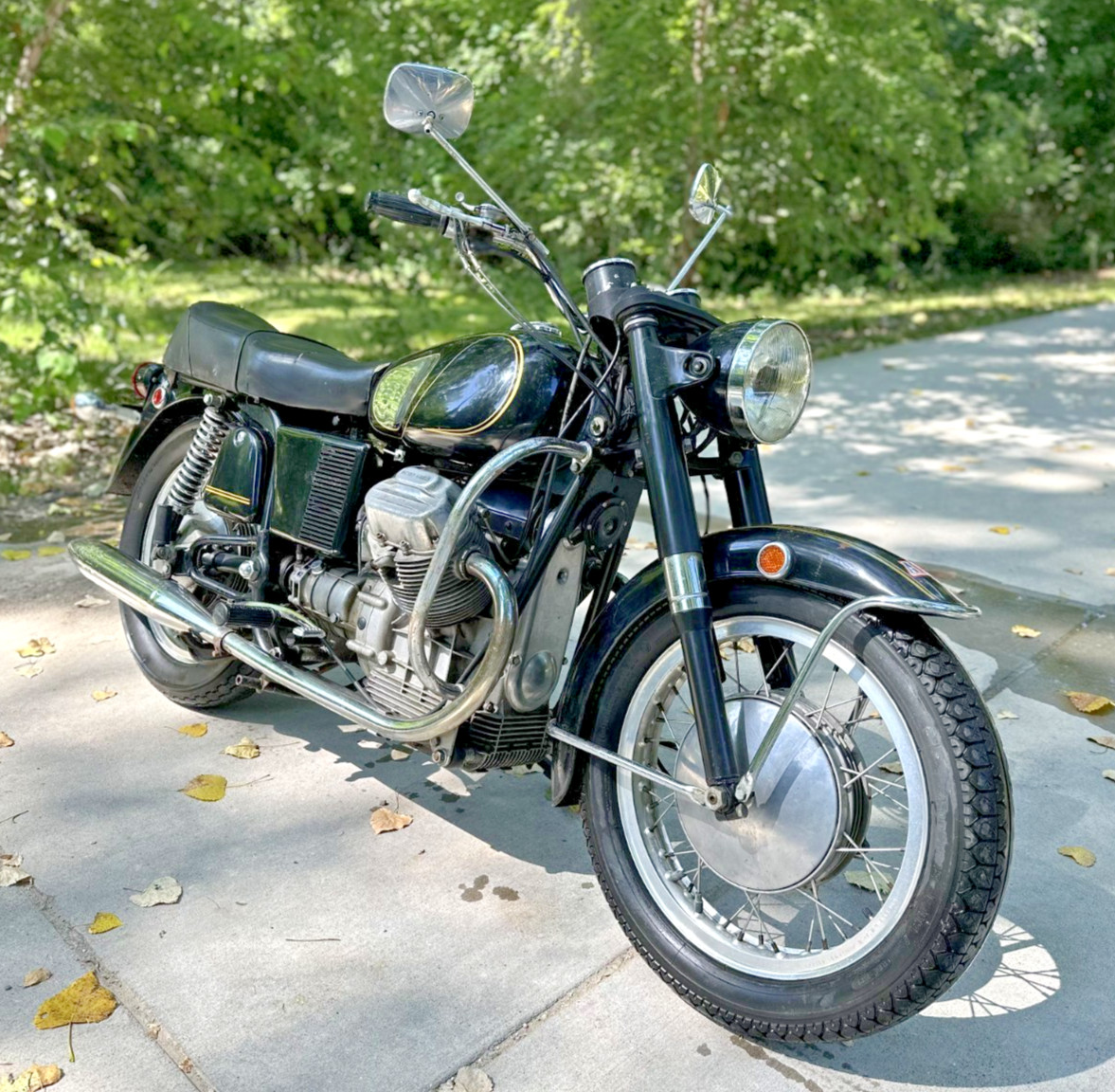 Moto-Guzzi-Ambassador-750-1971-2