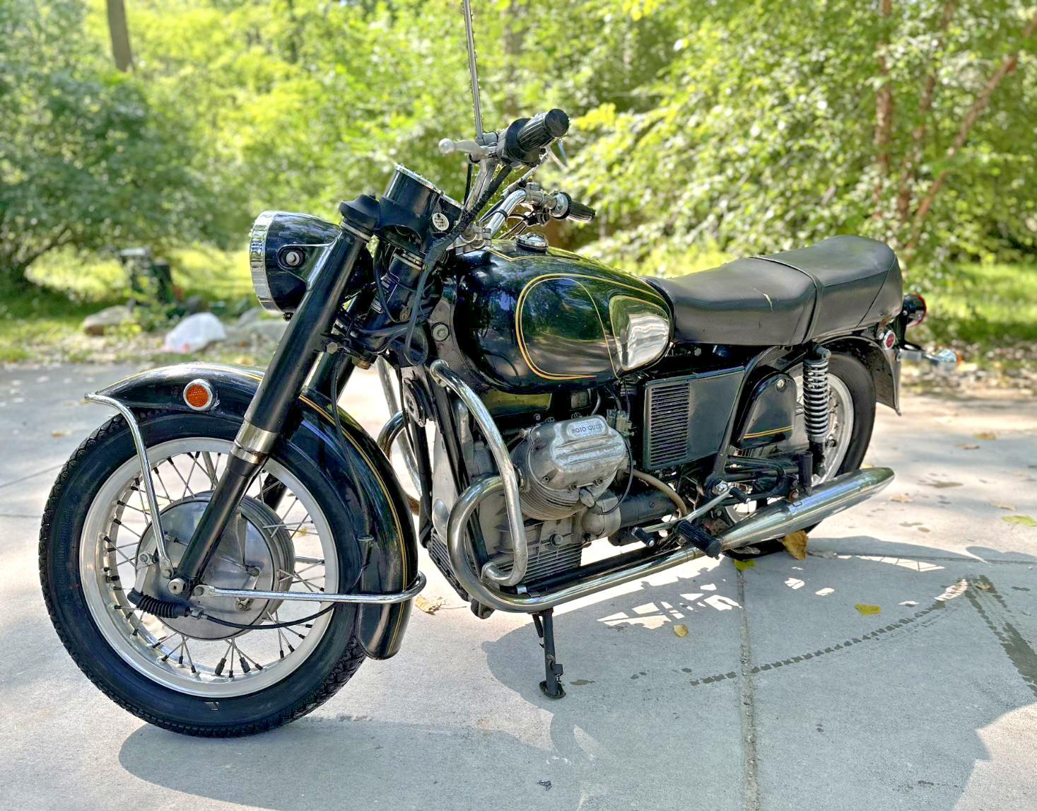 Moto-Guzzi-Ambassador-750-1971-4