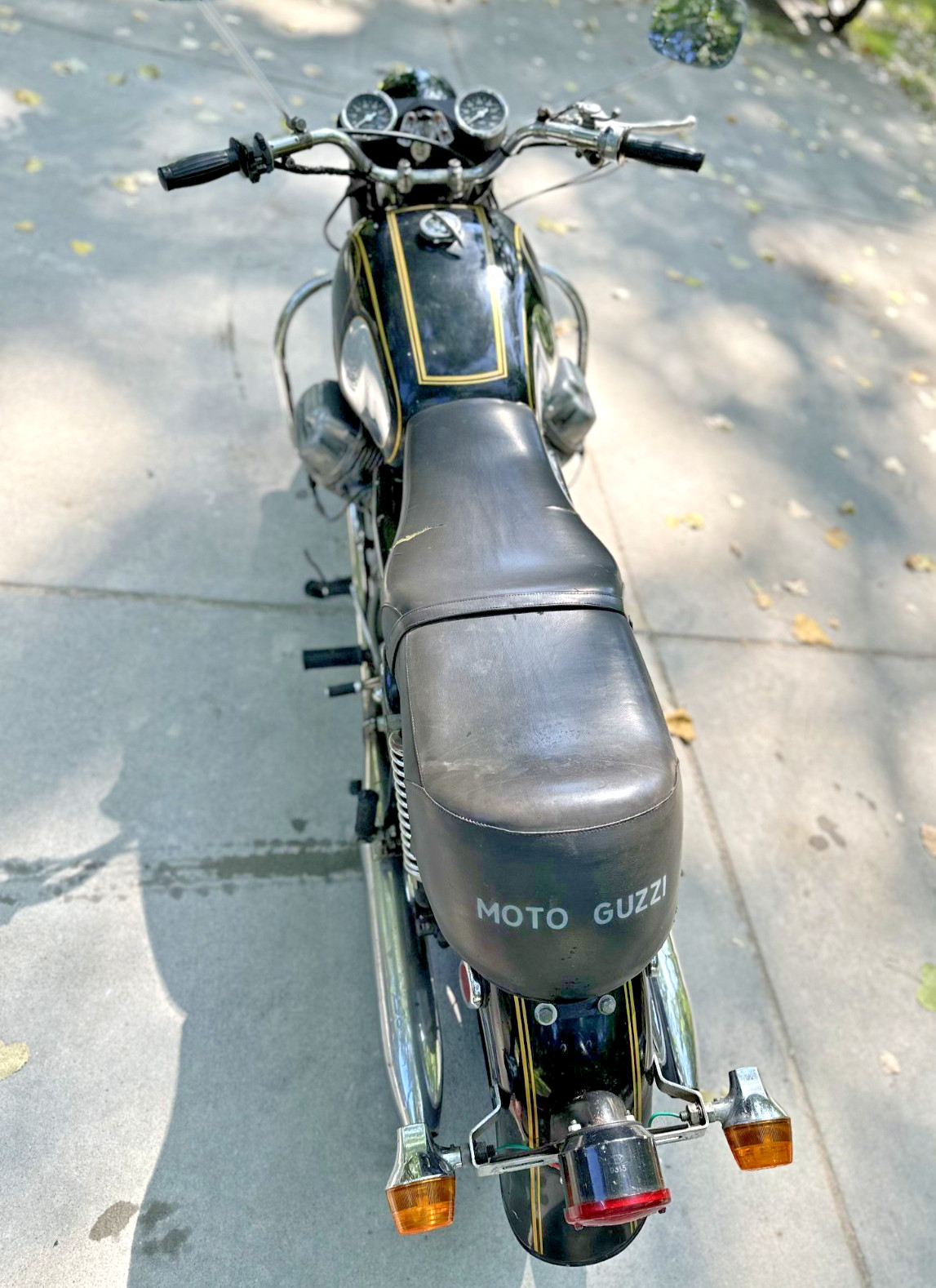Moto-Guzzi-Ambassador-750-1971-5