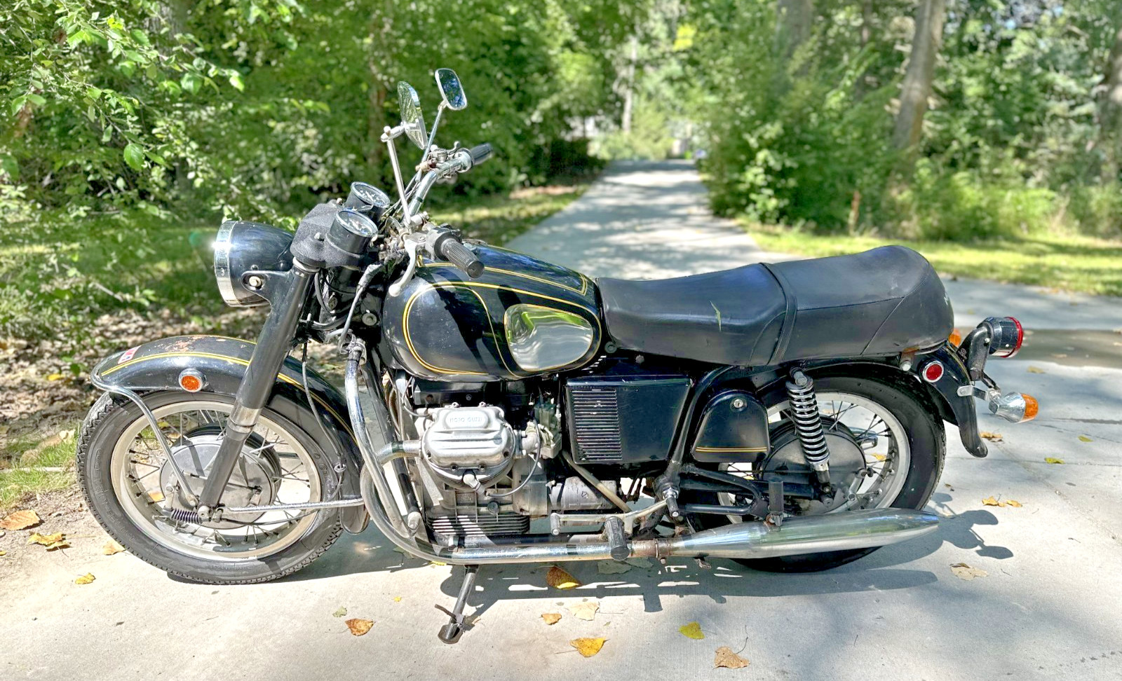 Moto-Guzzi-Ambassador-750-1971-6