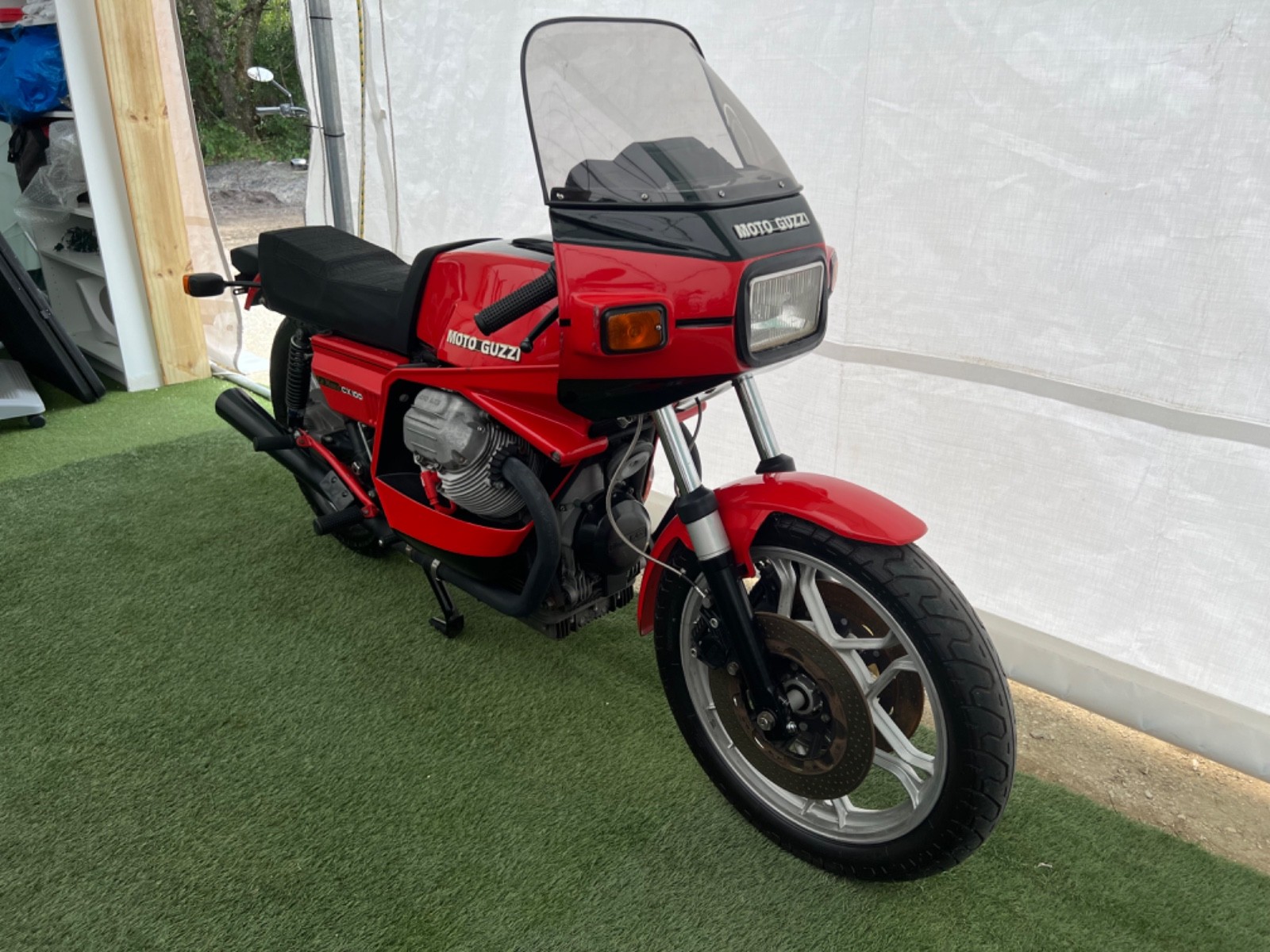 Moto-Guzzi-CX100-1980-5