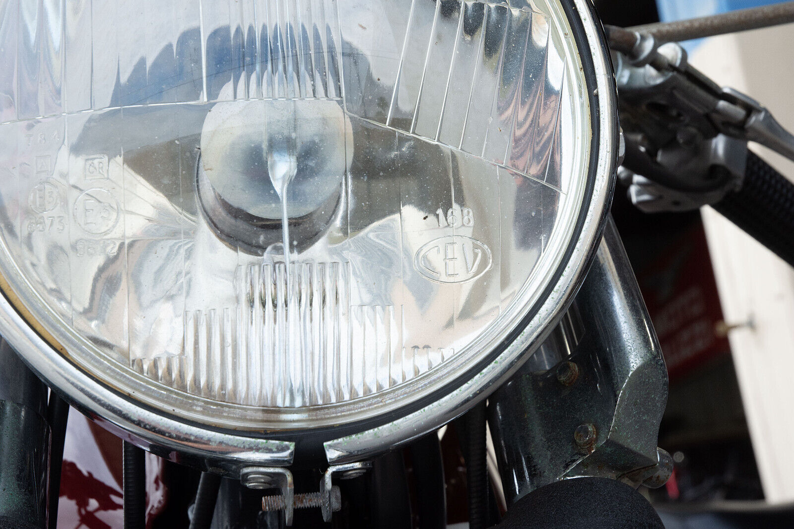 Moto-Guzzi-V7sport-1973-13