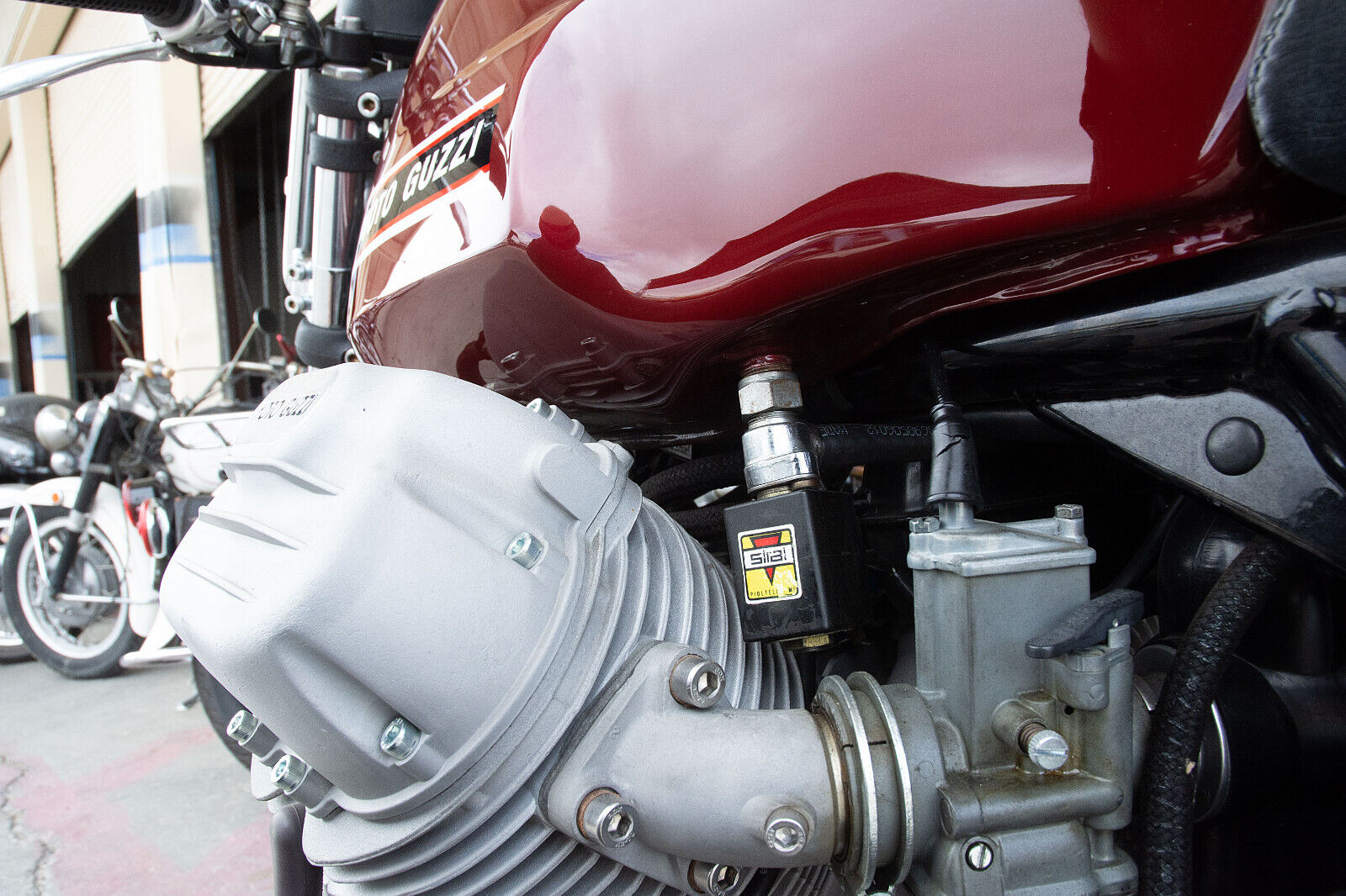 Moto-Guzzi-V7sport-1973-17