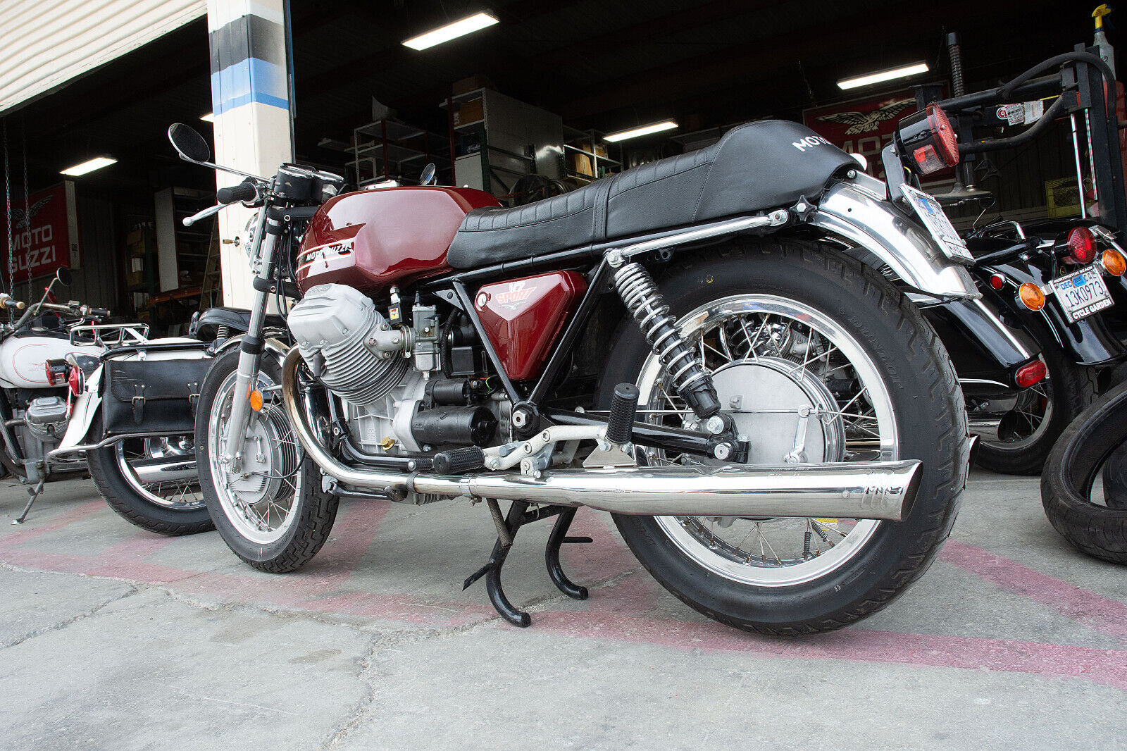 Moto-Guzzi-V7sport-1973-19