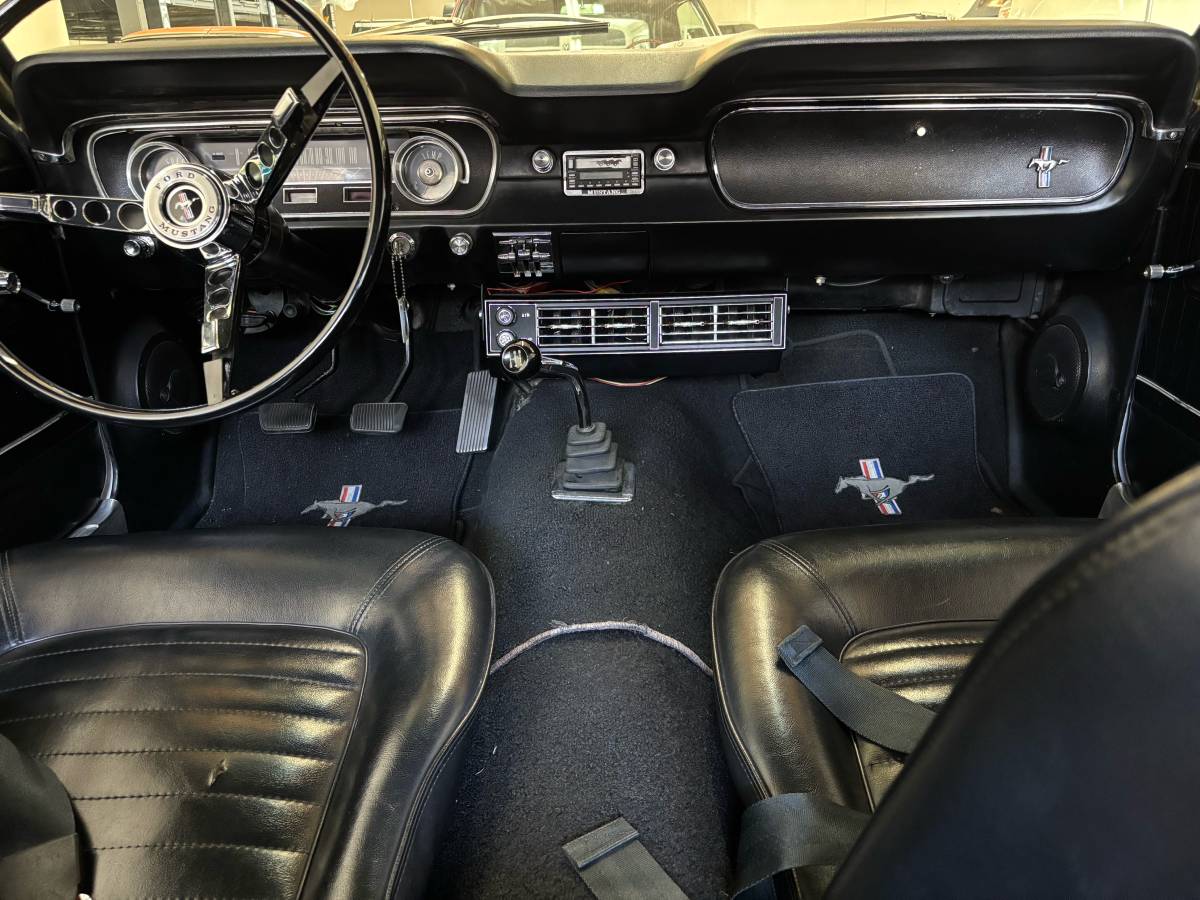 Mustang-1965-white-13
