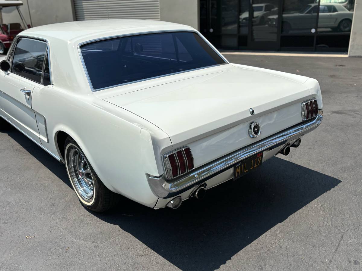 Mustang-1965-white-5