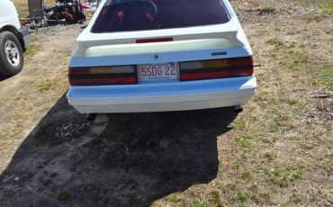 Mustang-gt-1983-white-4