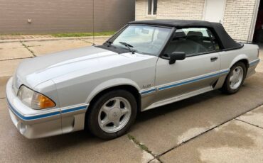 Mustang-gt-1988-white-10