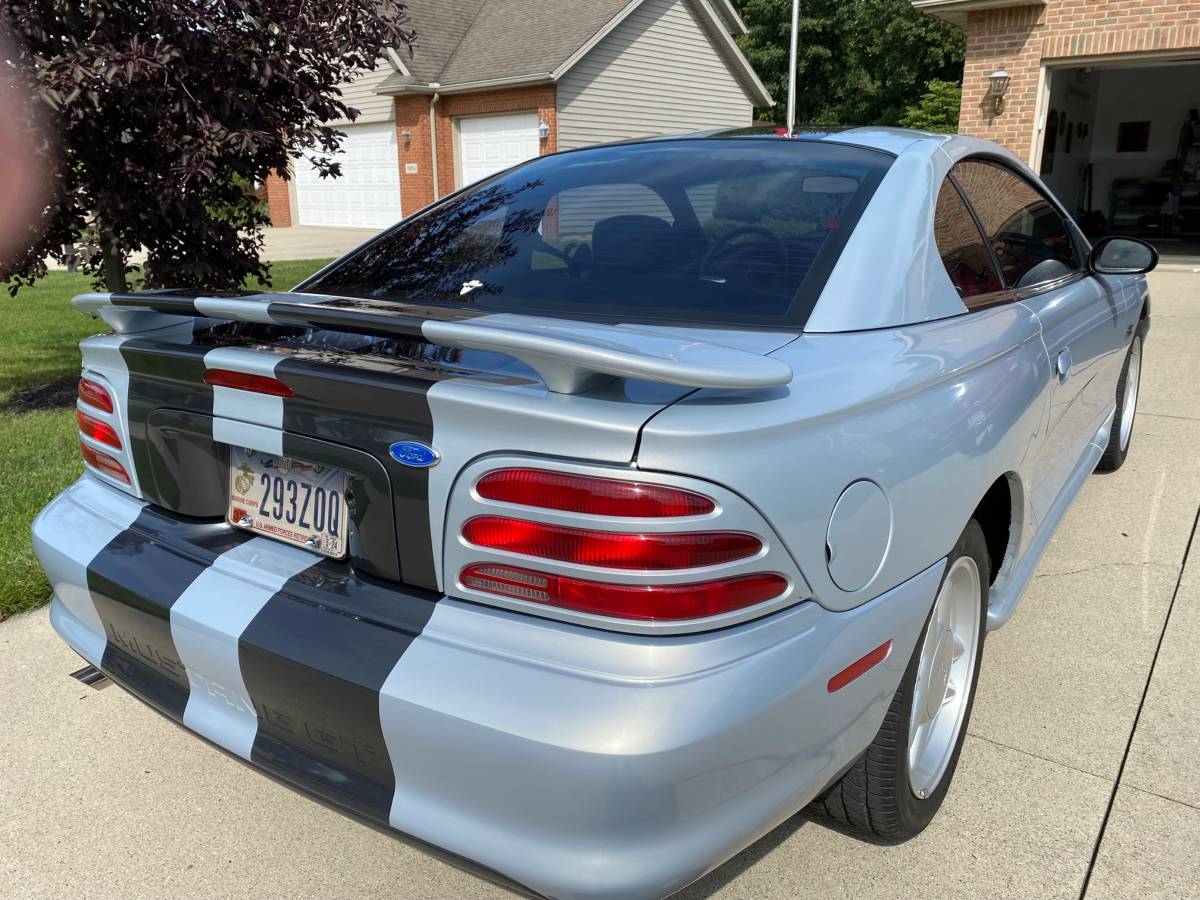 Mustang-gt-5.0-1995-grey-1