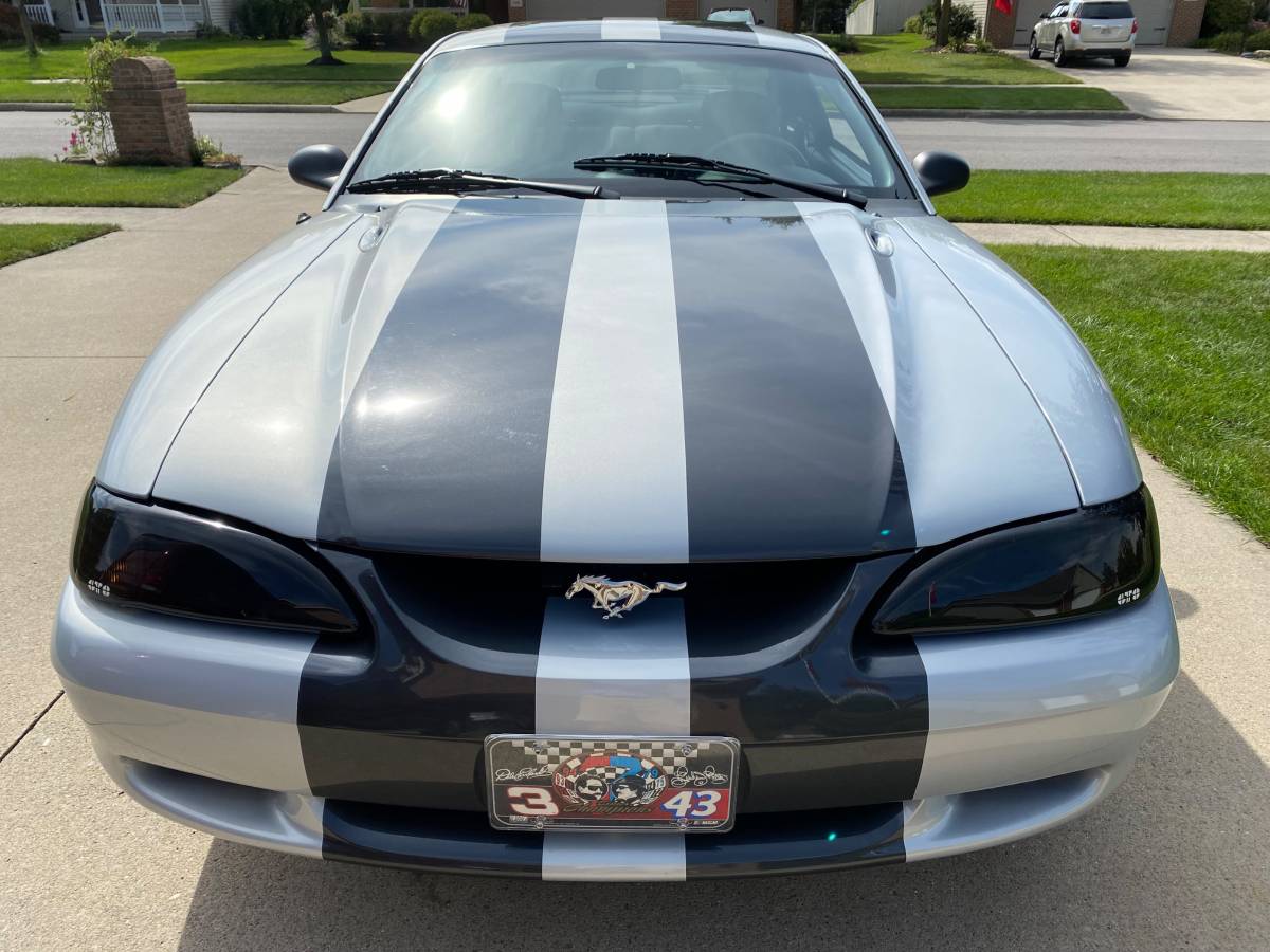 Mustang-gt-5.0-1995-grey-4