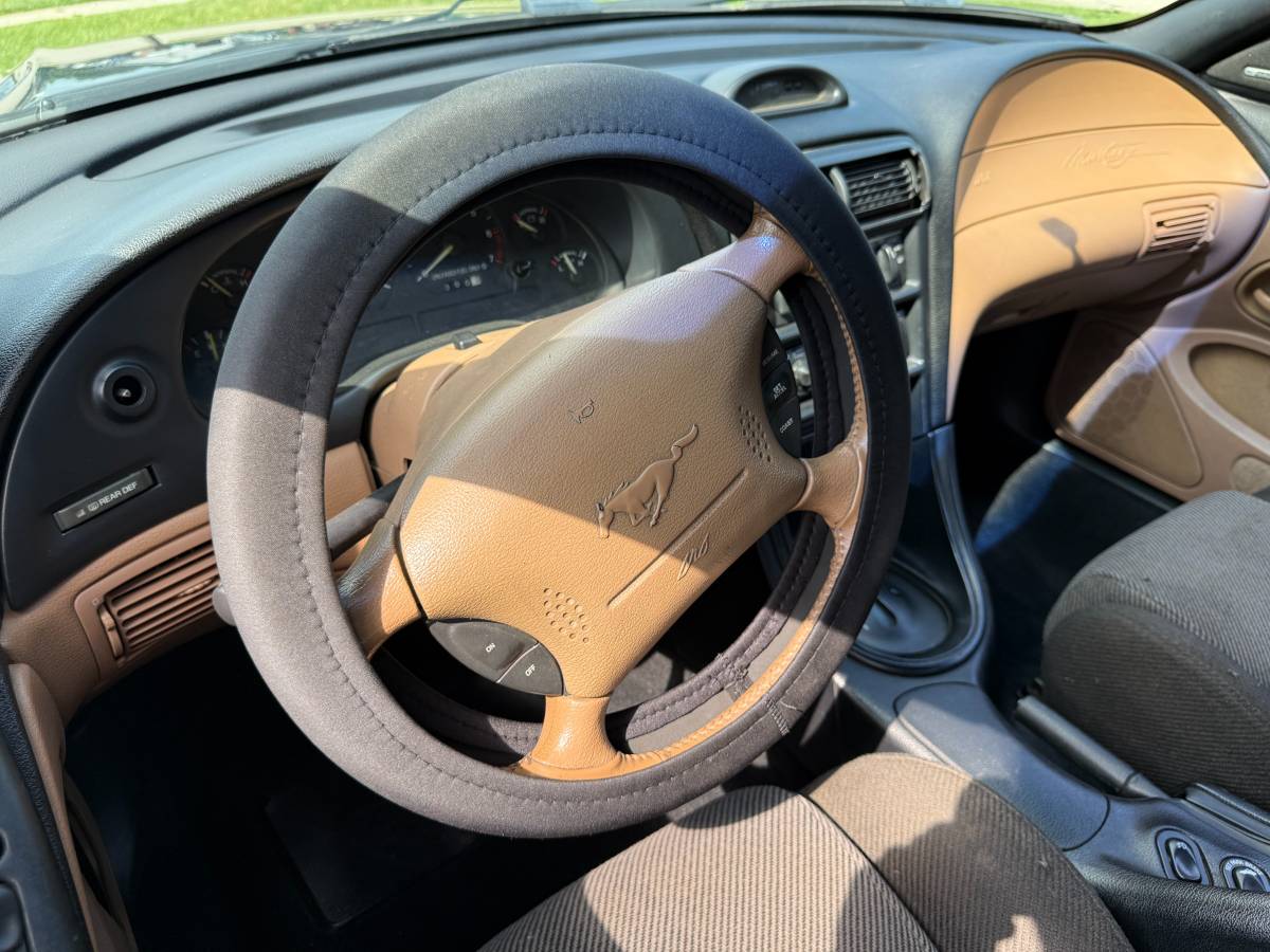 Mustang-gt-convertible-1994-green-16