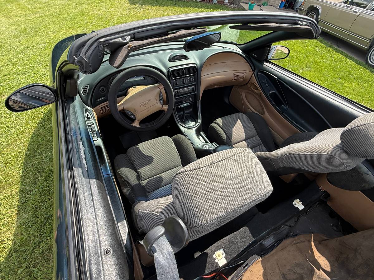 Mustang-gt-convertible-1994-green-8