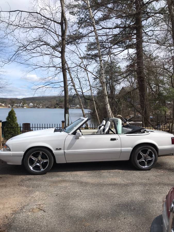 Mustang-lx-1993-white