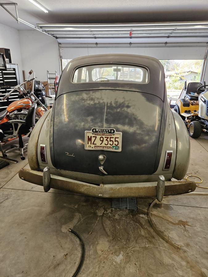 Nash-1941-grey