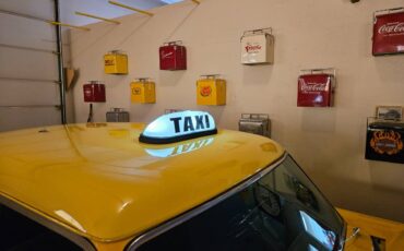 Nash-1954-1953-yellow-7